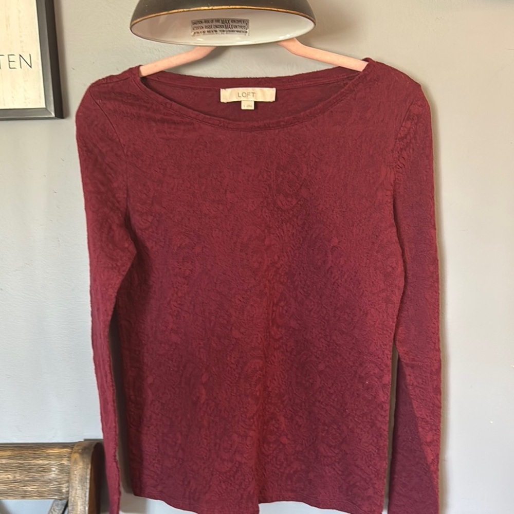 LOFT Maroon Fitted Long Sleeve Top with Lace Texture Size Small